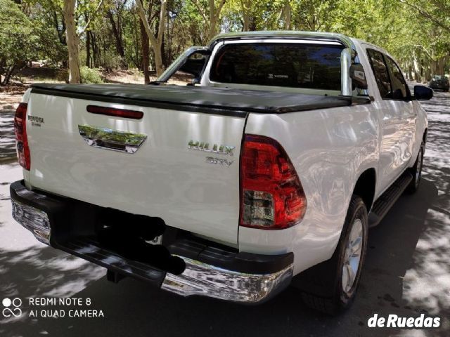 Toyota Hilux Usada en Mendoza, deRuedas