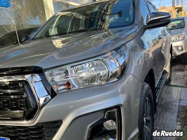 Toyota Hilux Usada en San Juan, deRuedas