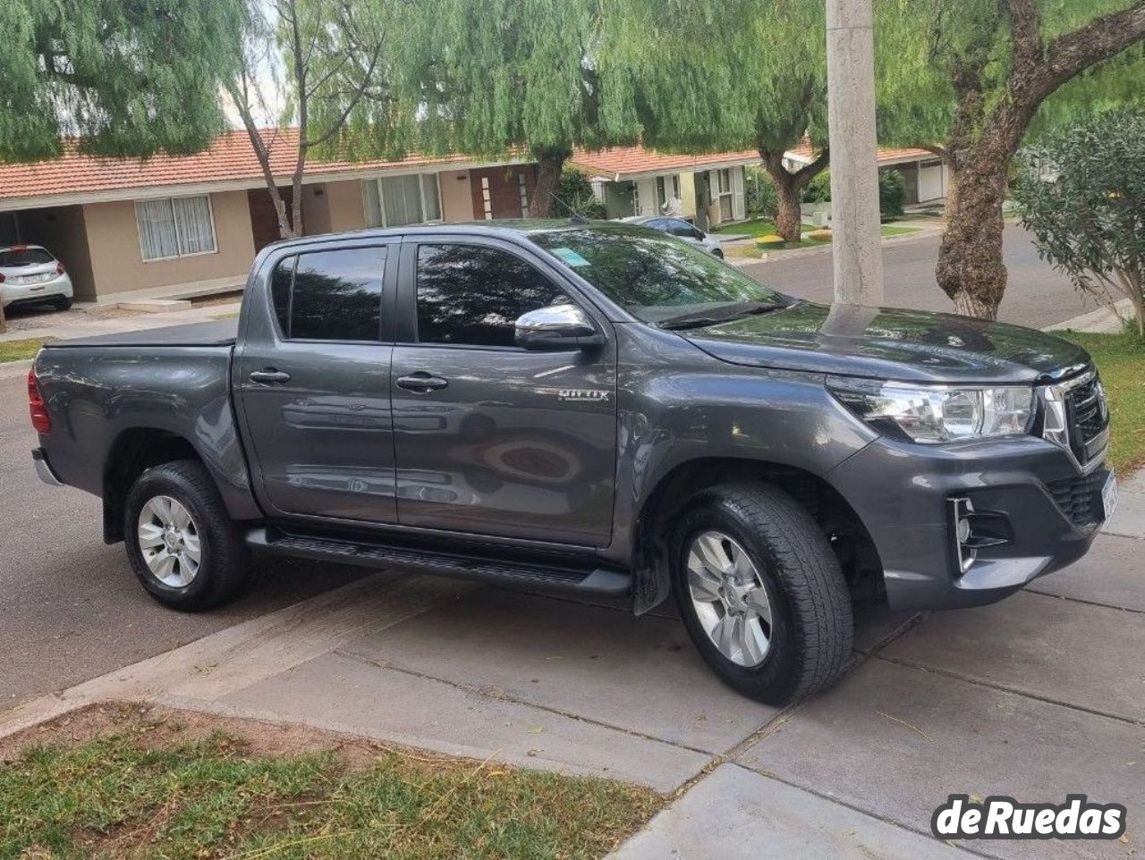 Toyota Hilux Usada en Mendoza, deRuedas