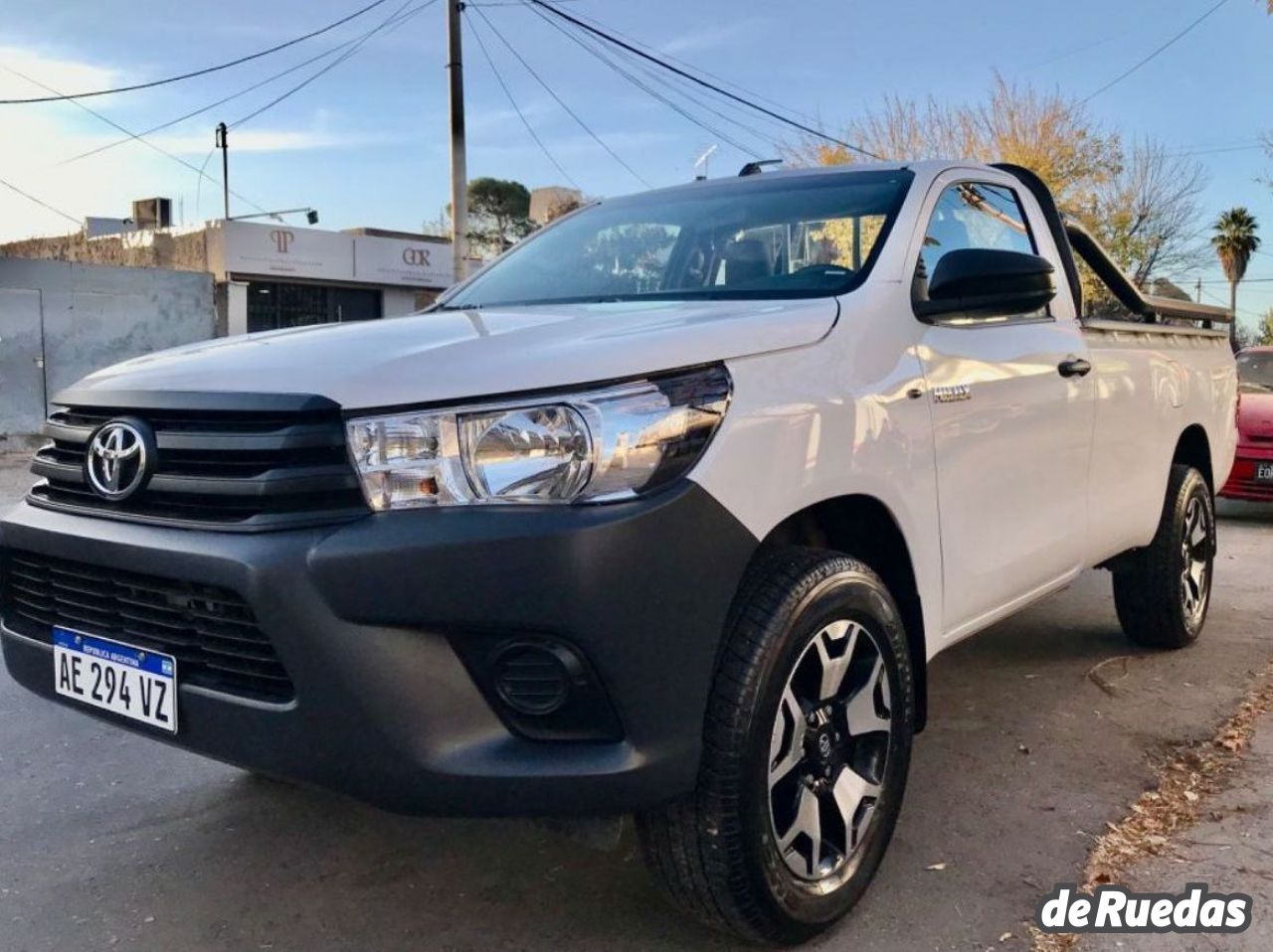 Toyota Hilux Usada en Mendoza, deRuedas