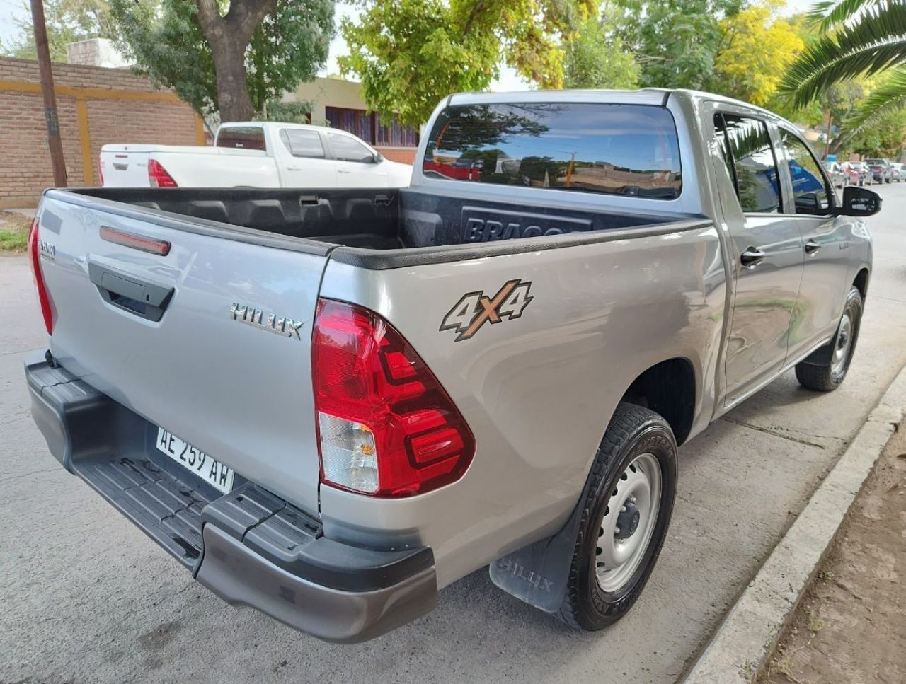 Toyota Hilux Usada en Mendoza, deRuedas