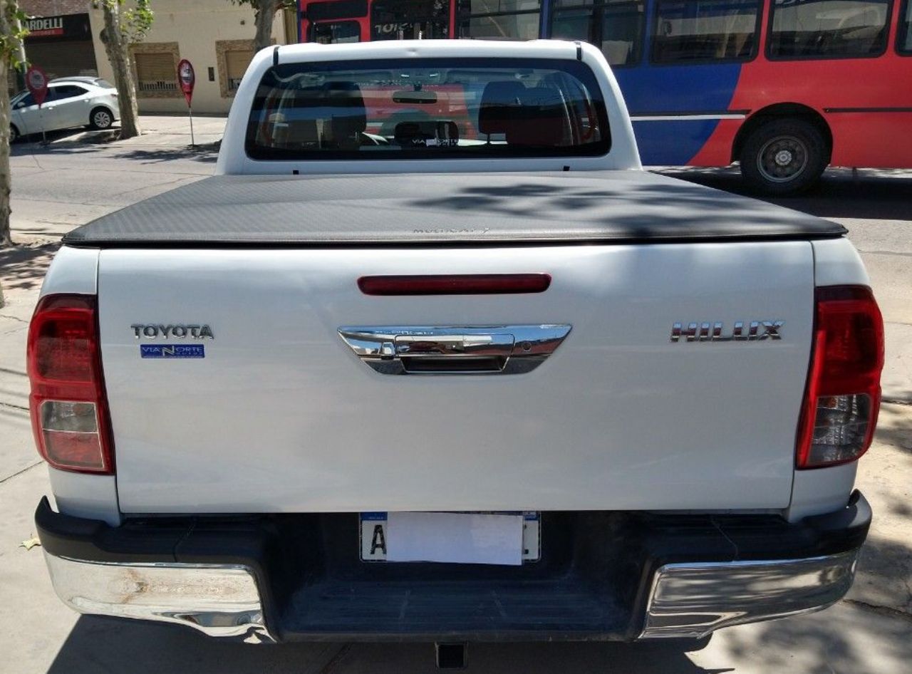 Toyota Hilux Usada en Mendoza, deRuedas