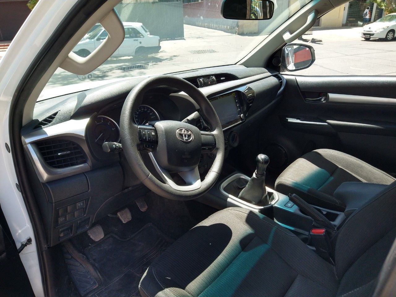 Toyota Hilux Usada en Mendoza, deRuedas