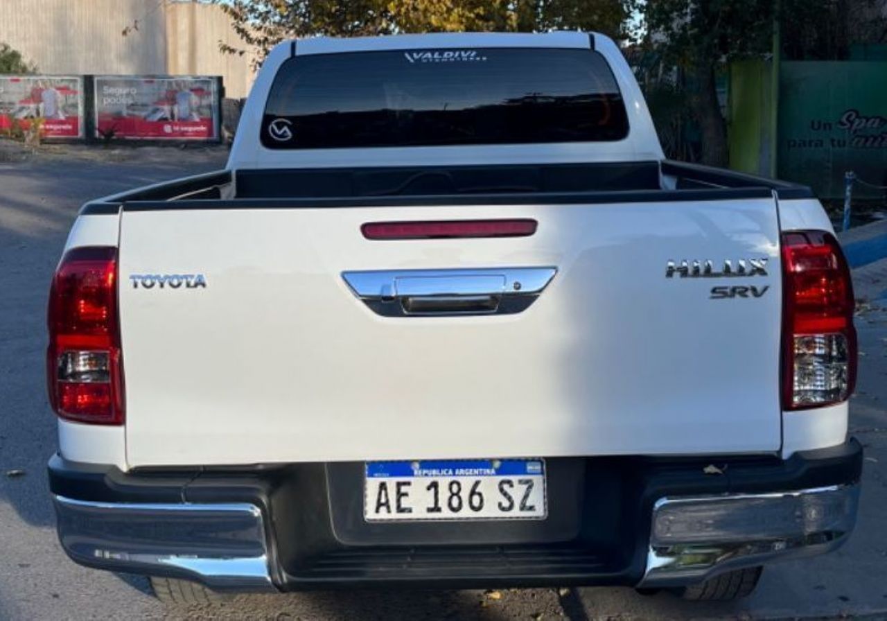 Toyota Hilux Usada en San Juan, deRuedas