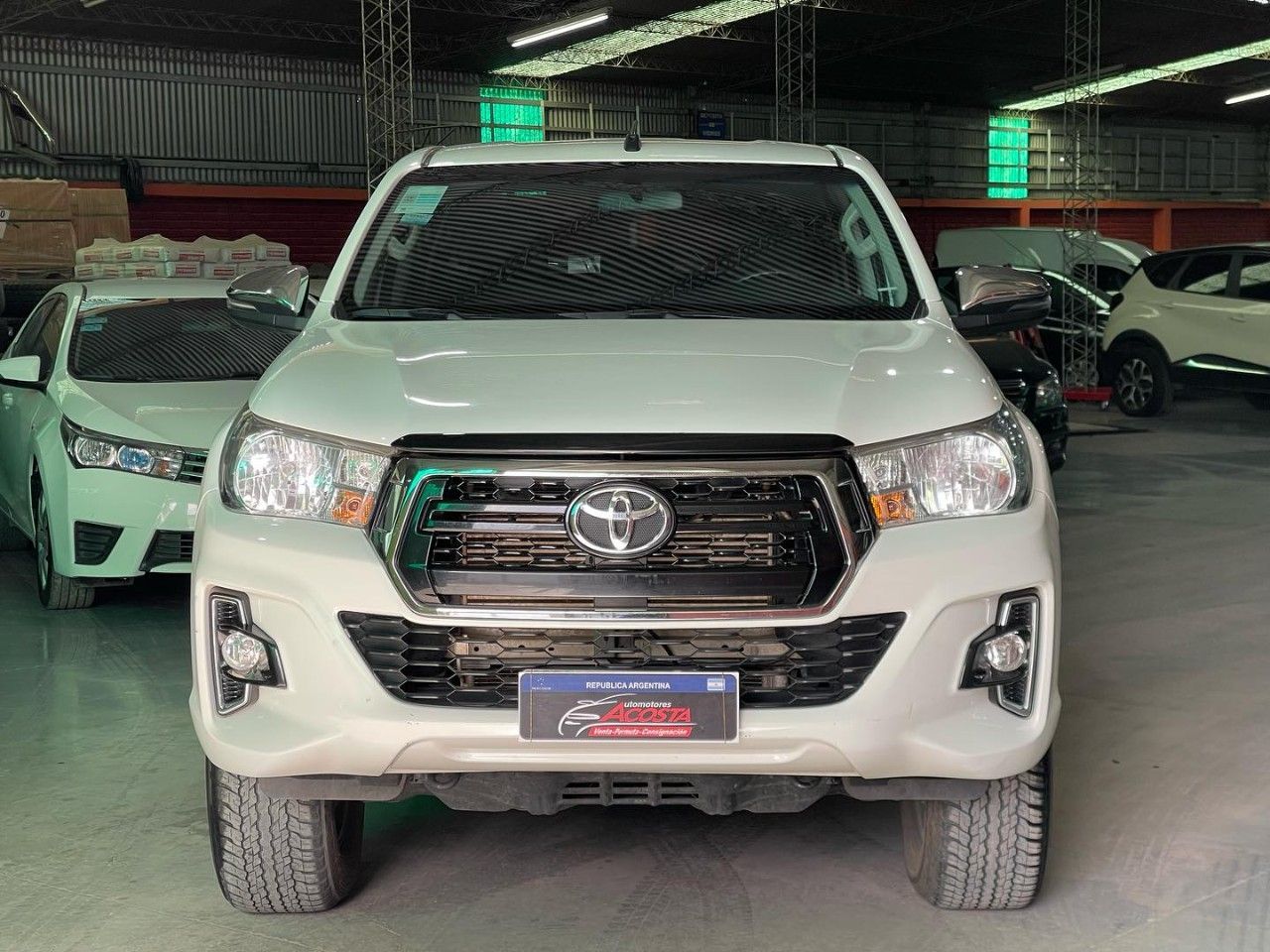 Toyota Hilux Usada en San Juan, deRuedas