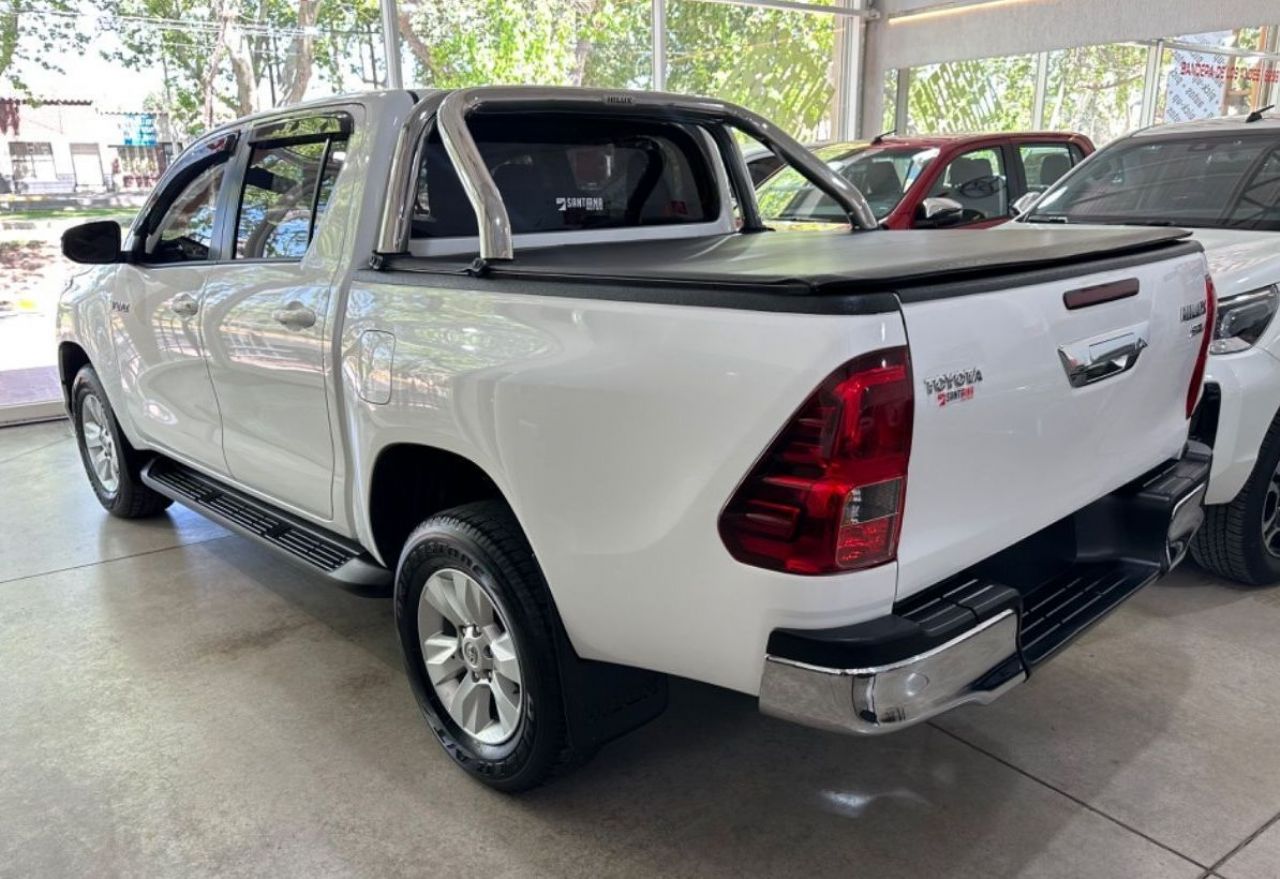 Toyota Hilux Usada en Mendoza, deRuedas
