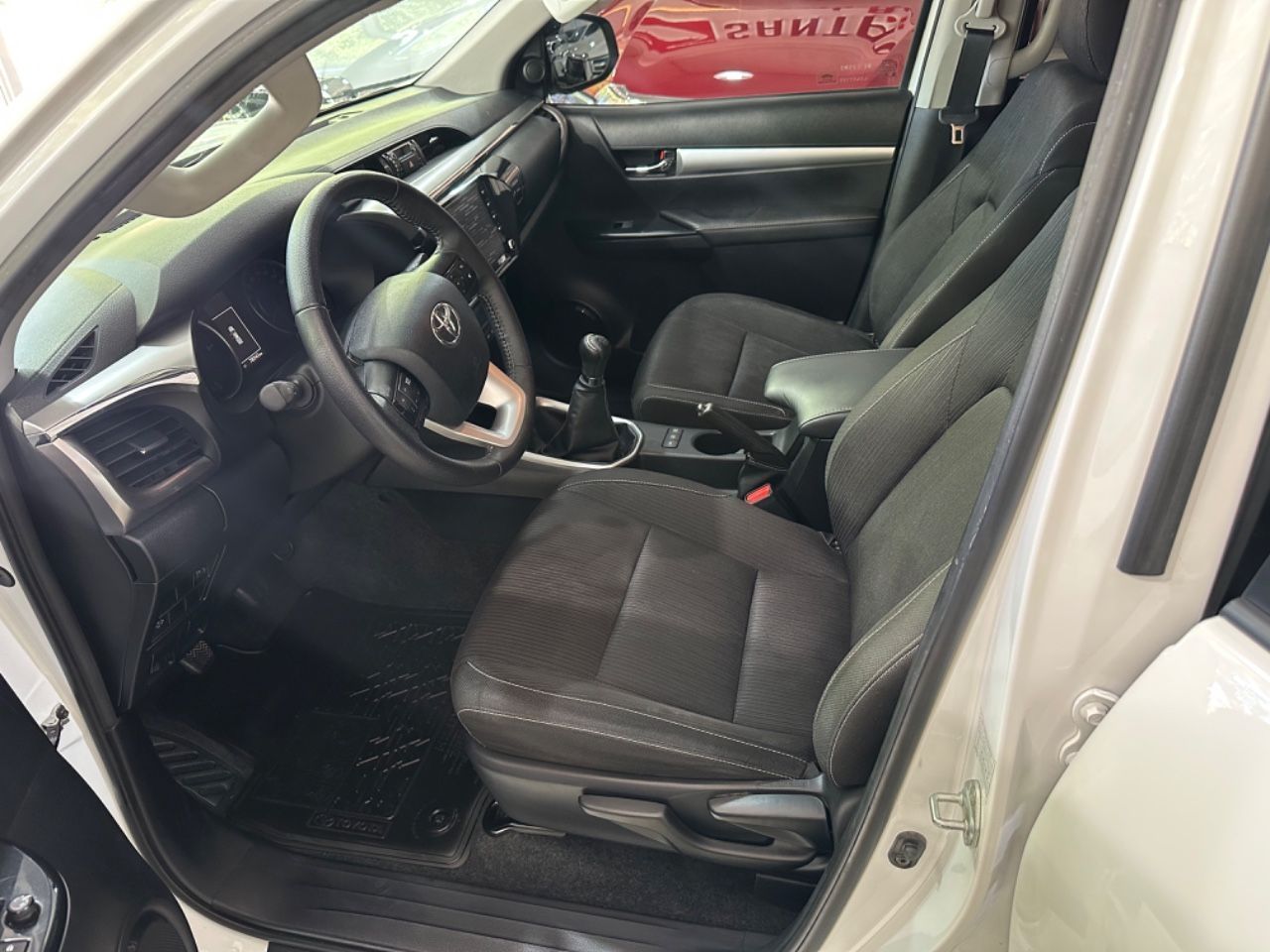 Toyota Hilux Usada en Mendoza, deRuedas