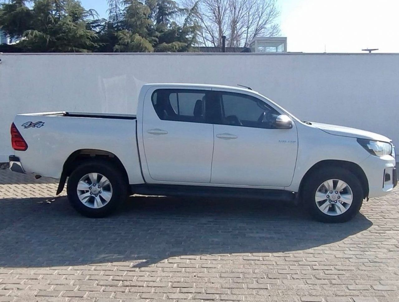Toyota Hilux Usada en San Luis, deRuedas