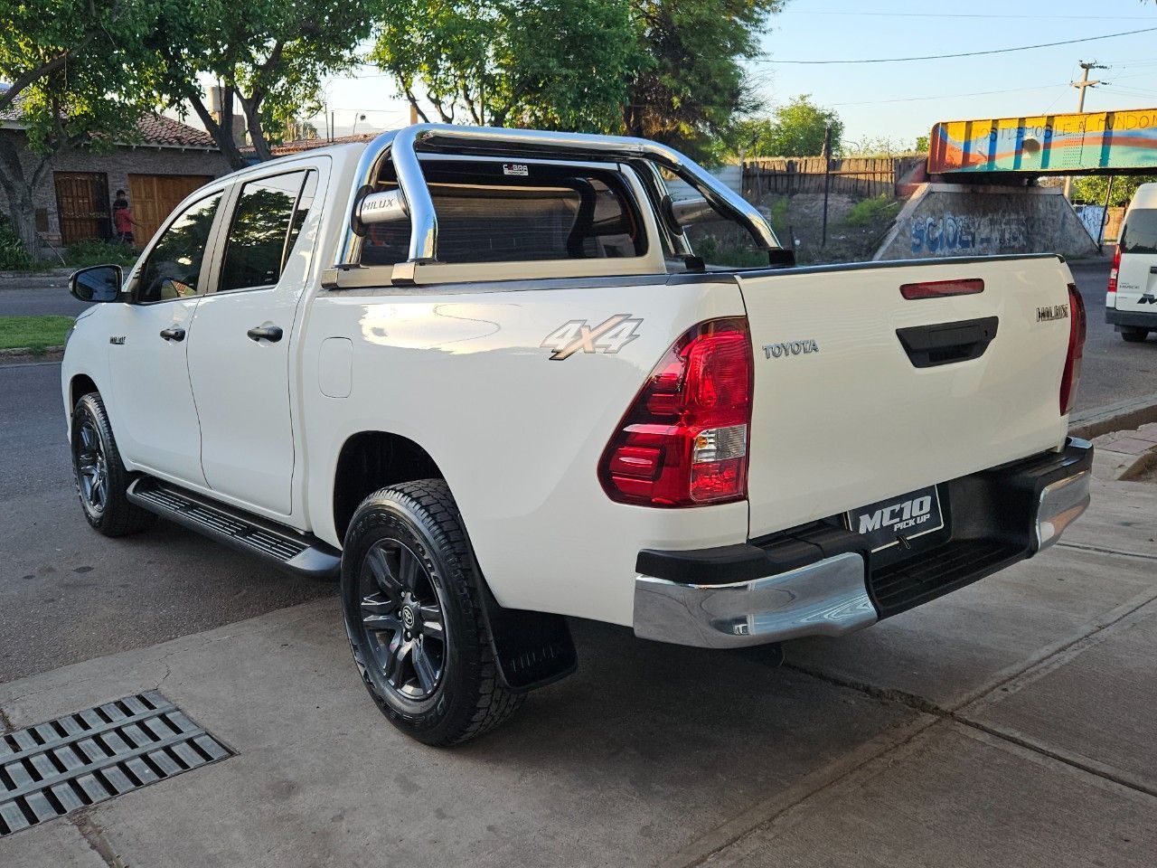 Toyota Hilux Usada Financiado en Mendoza, deRuedas
