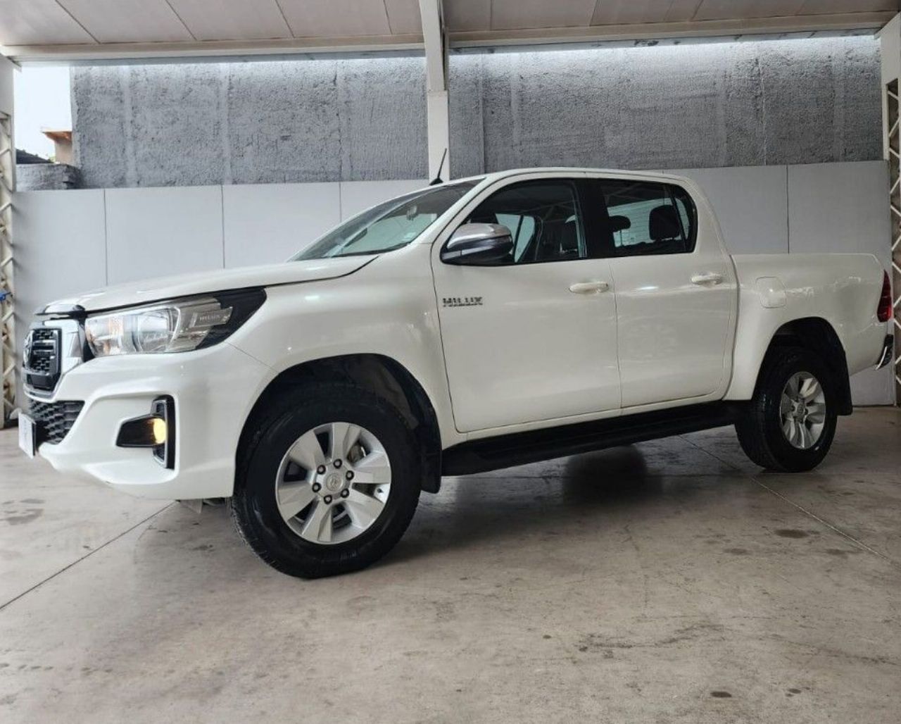 Toyota Hilux Usada Financiado en Mendoza, deRuedas