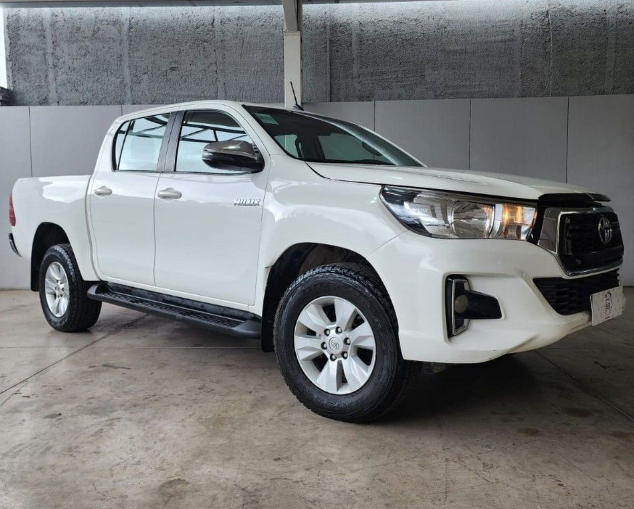 Toyota Hilux Usada Financiado en Mendoza, deRuedas