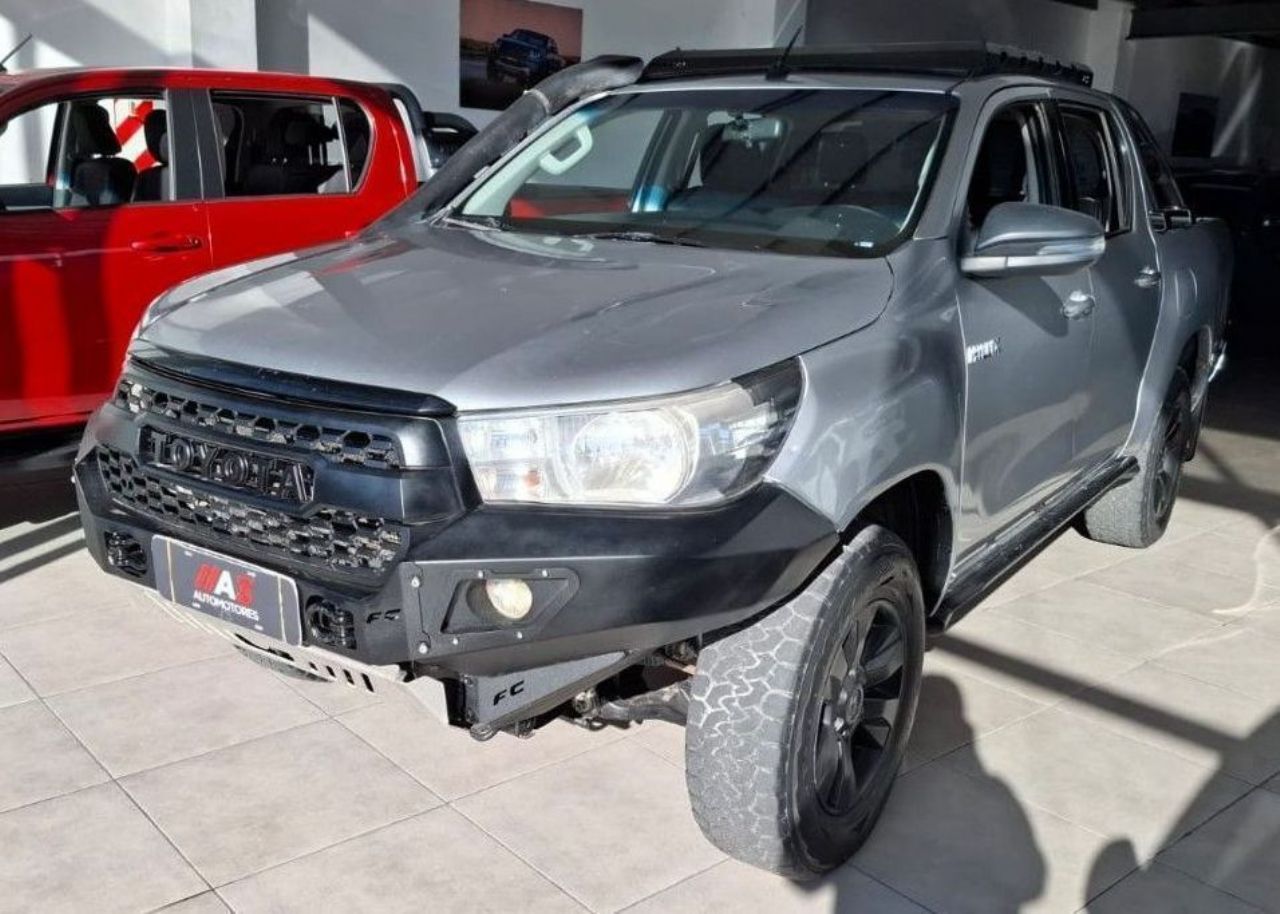 Toyota Hilux Usada Financiado en Mendoza, deRuedas