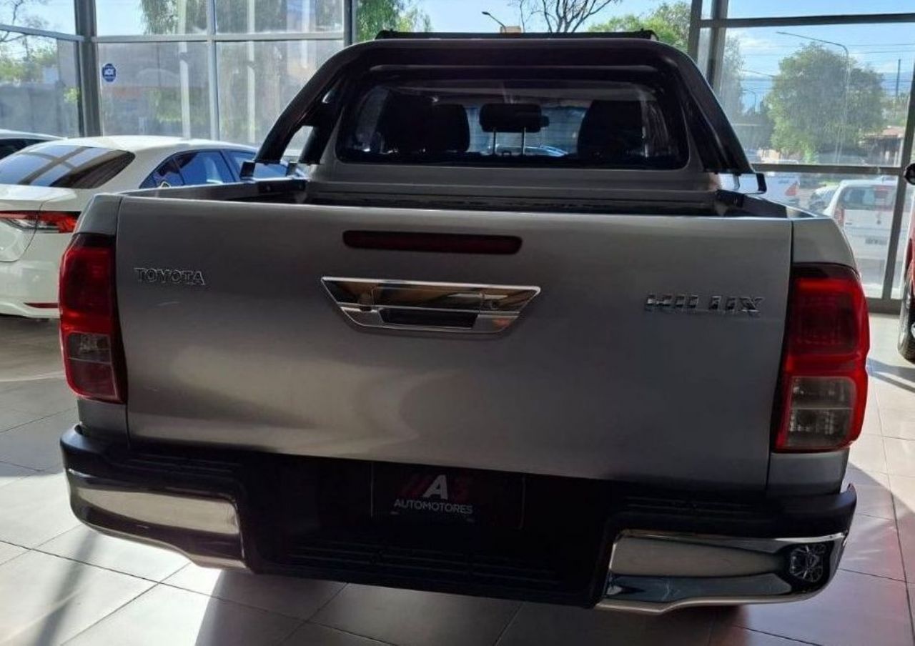 Toyota Hilux Usada Financiado en Mendoza, deRuedas
