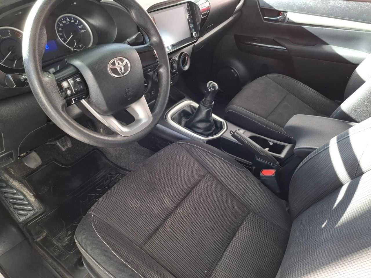 Toyota Hilux Usada Financiado en Mendoza, deRuedas