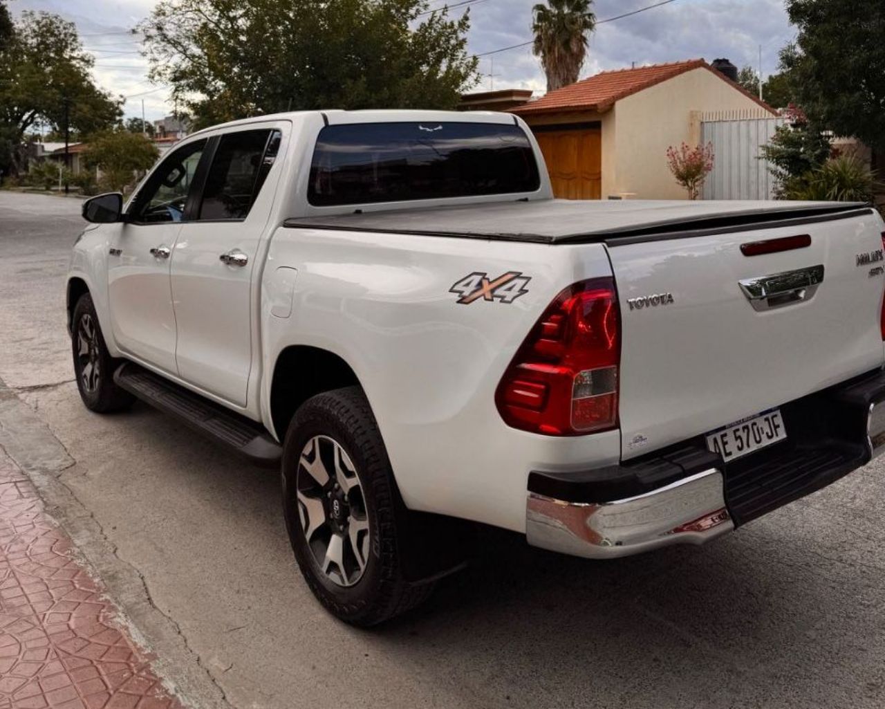 Toyota Hilux Usada en Mendoza, deRuedas