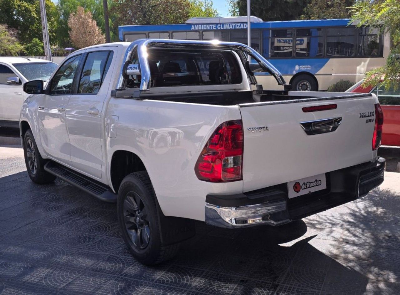 Toyota Hilux Usada Financiado en Mendoza, deRuedas