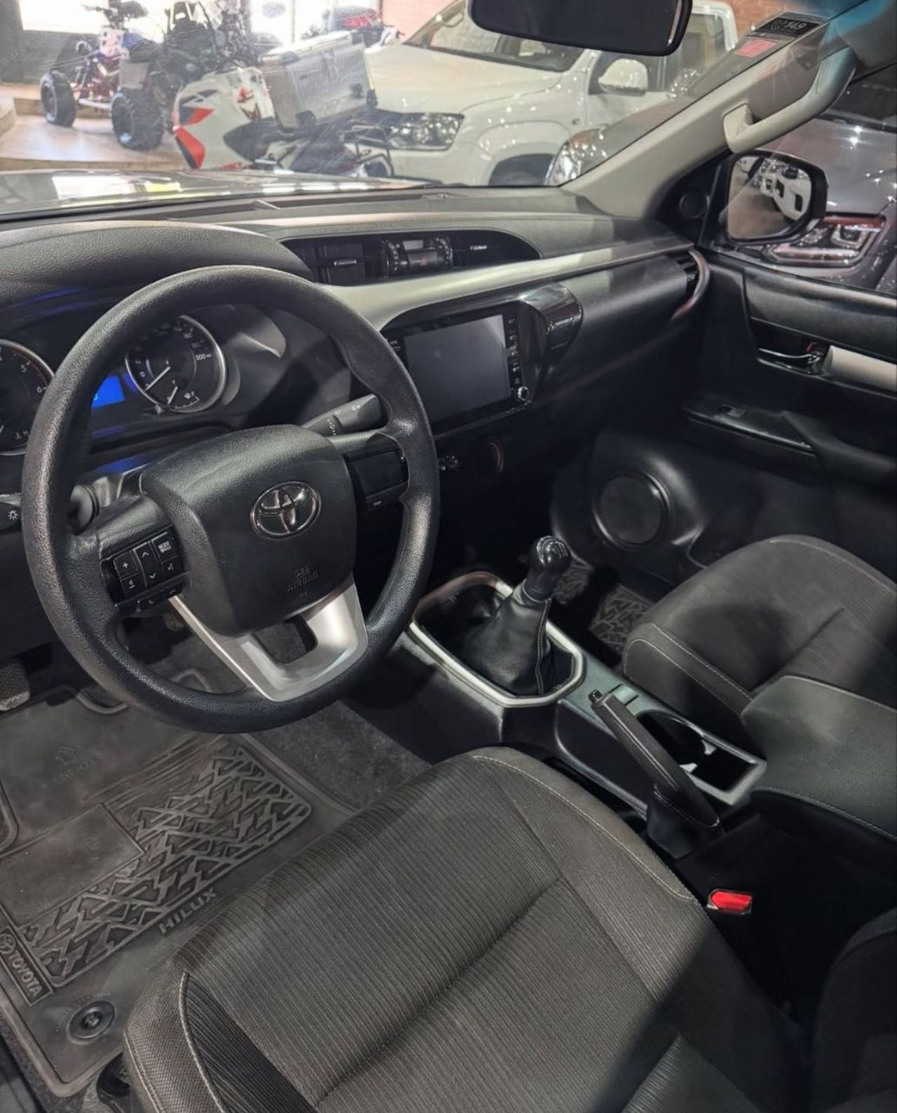 Toyota Hilux Usada Financiado en San Juan, deRuedas