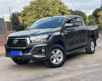 Toyota Hilux Usada en Córdoba Financiado