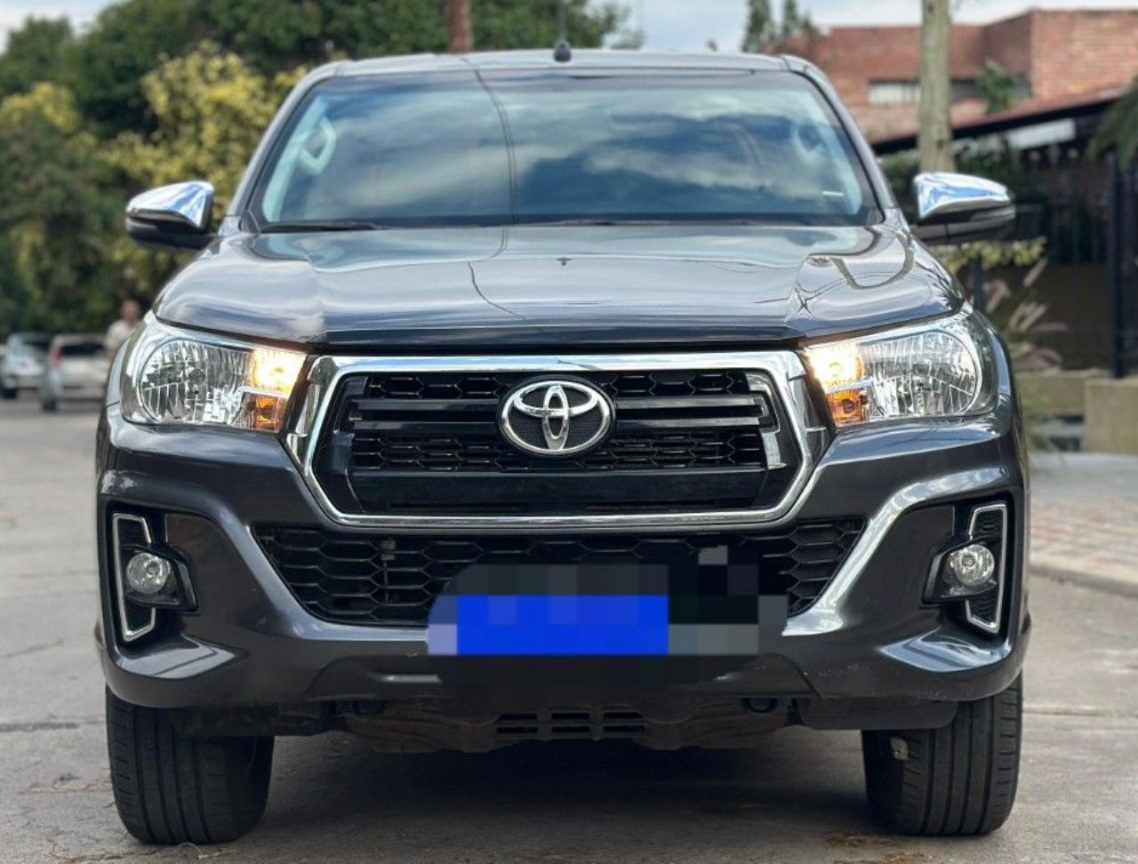 Toyota Hilux Usada Financiado en Córdoba, deRuedas