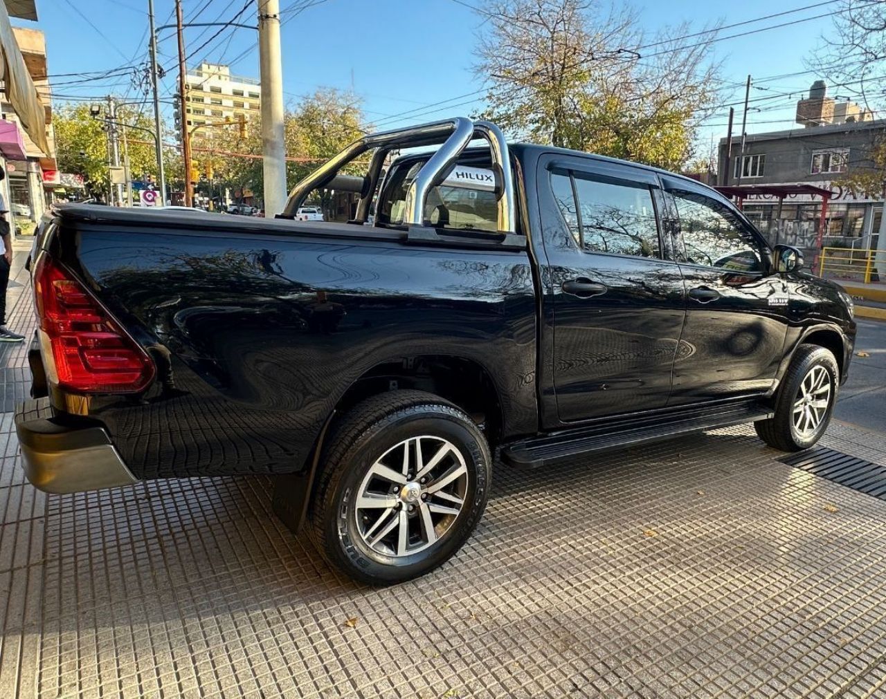 Toyota Hilux Usada en Mendoza, deRuedas