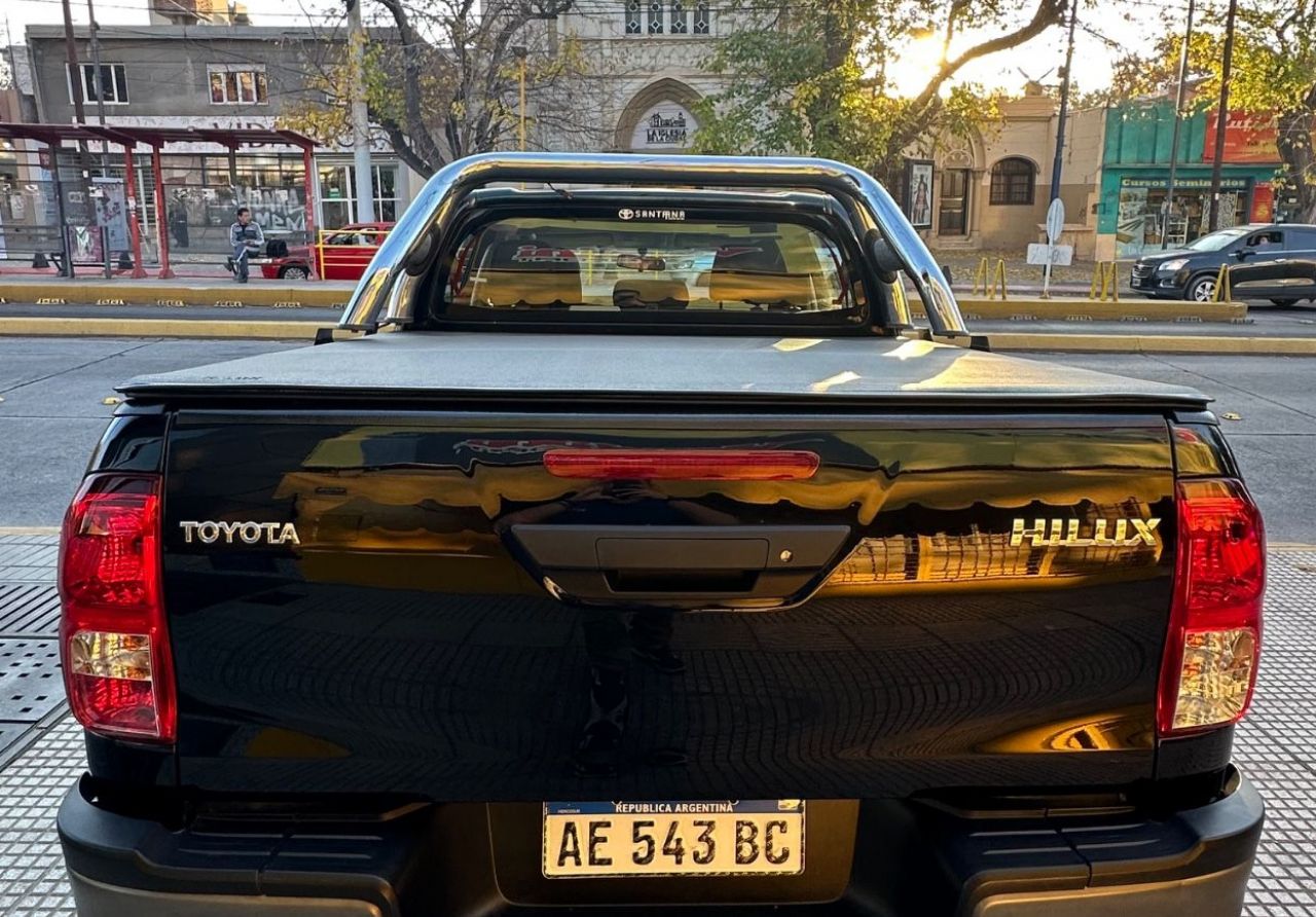 Toyota Hilux Usada en Mendoza, deRuedas
