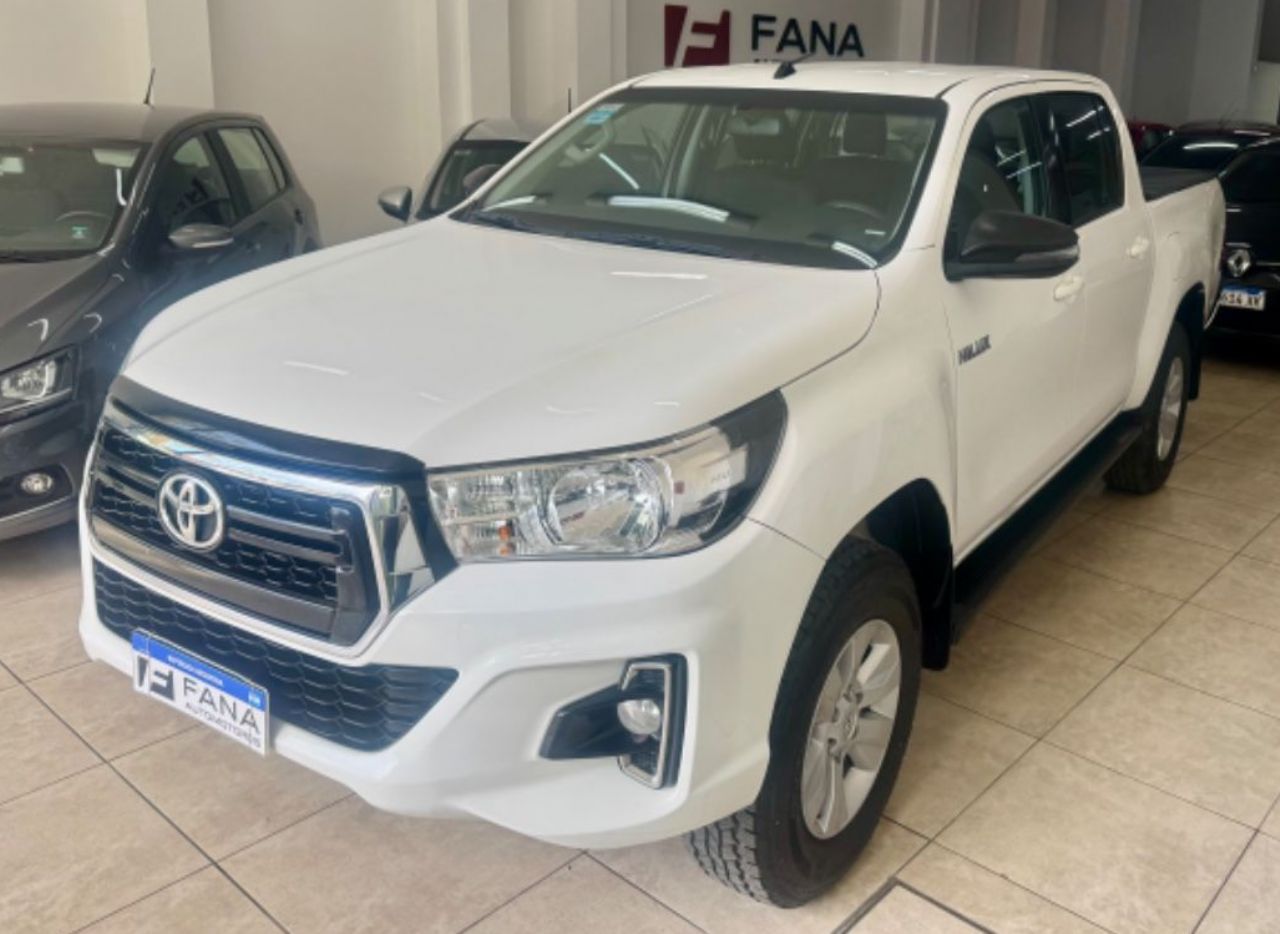 Toyota Hilux Usada Financiado en Mendoza, deRuedas