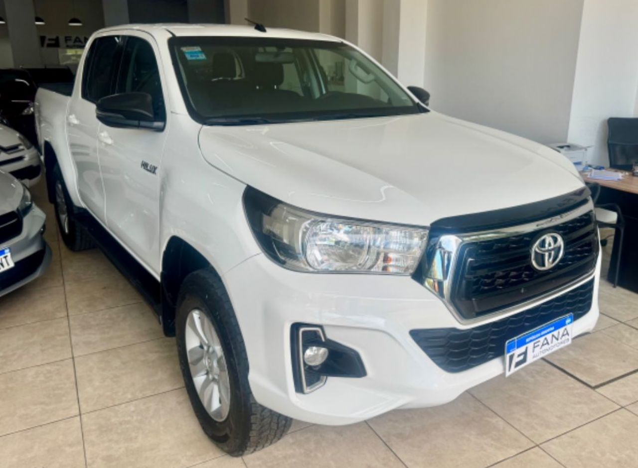 Toyota Hilux Usada Financiado en Mendoza, deRuedas