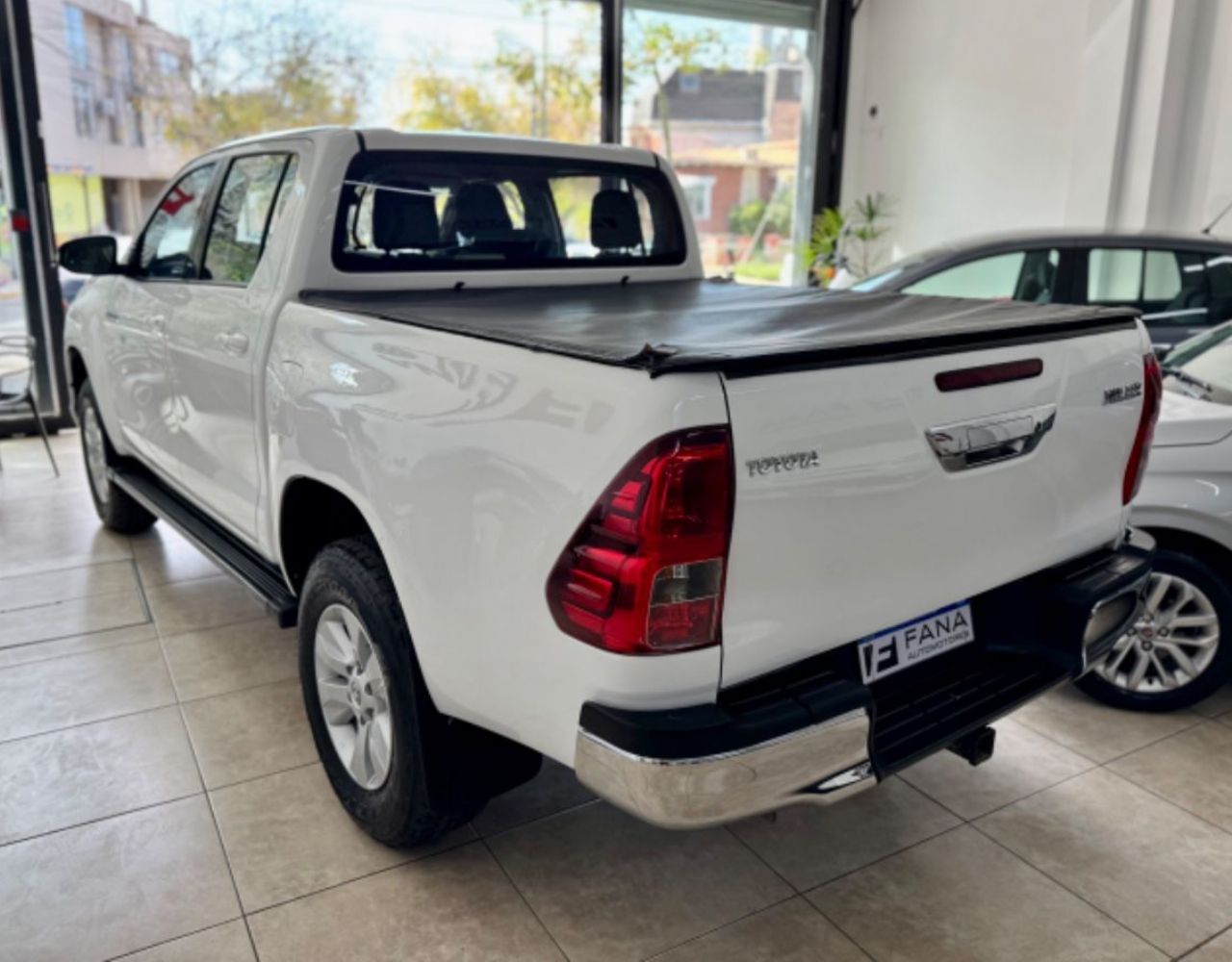 Toyota Hilux Usada Financiado en Mendoza, deRuedas