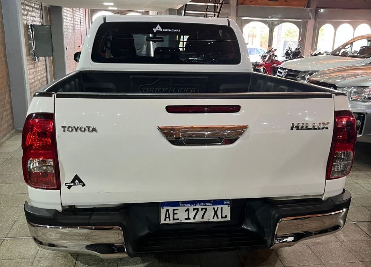 Toyota Hilux Usada Financiado en San Juan, deRuedas
