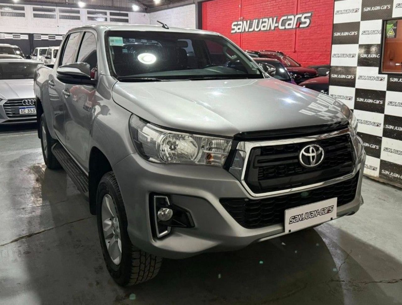 Toyota Hilux Usada Financiado en San Juan, deRuedas