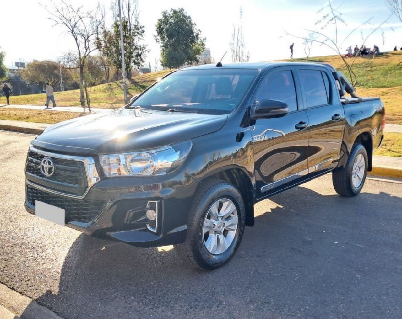 Toyota Hilux Usada Financiado en Mendoza, deRuedas