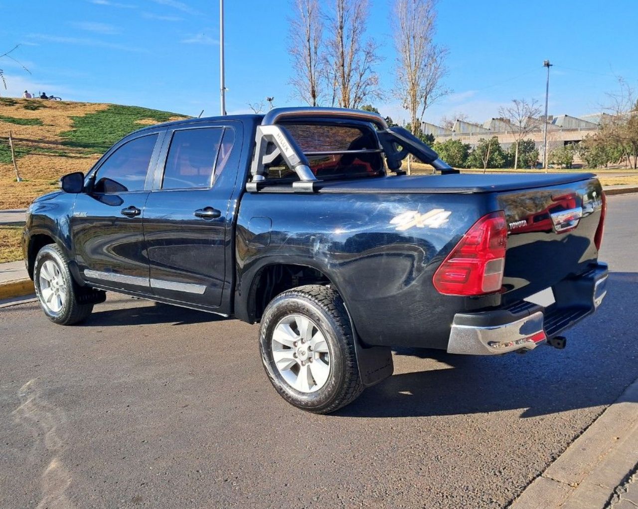 Toyota Hilux Usada Financiado en Mendoza, deRuedas