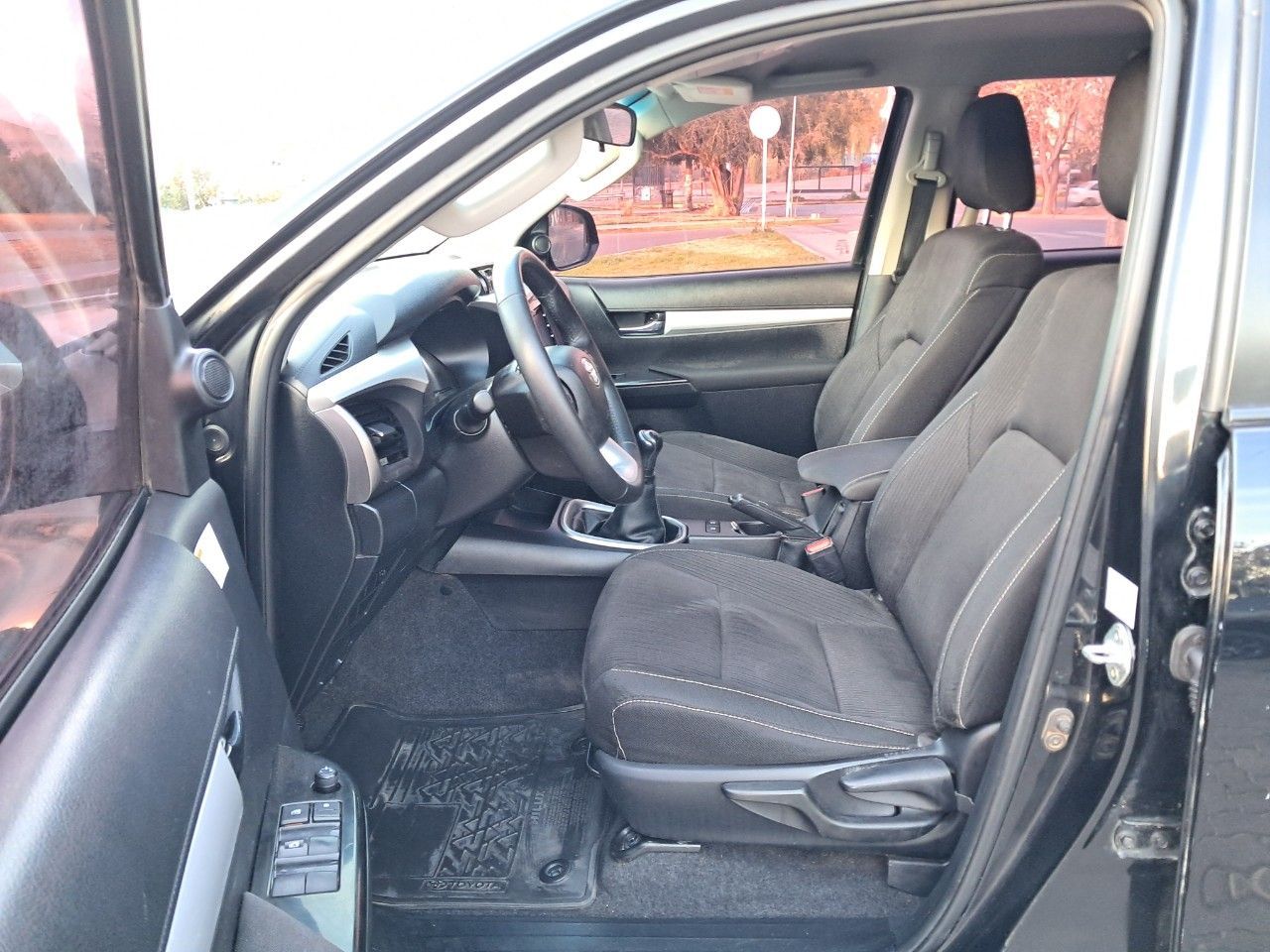 Toyota Hilux Usada Financiado en Mendoza, deRuedas