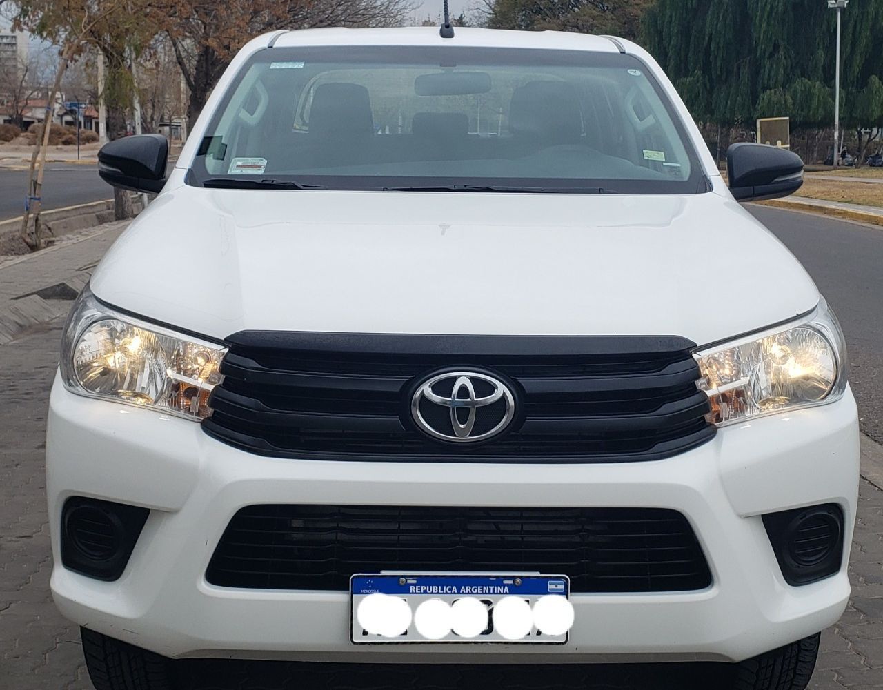 Toyota Hilux Usada en Mendoza, deRuedas