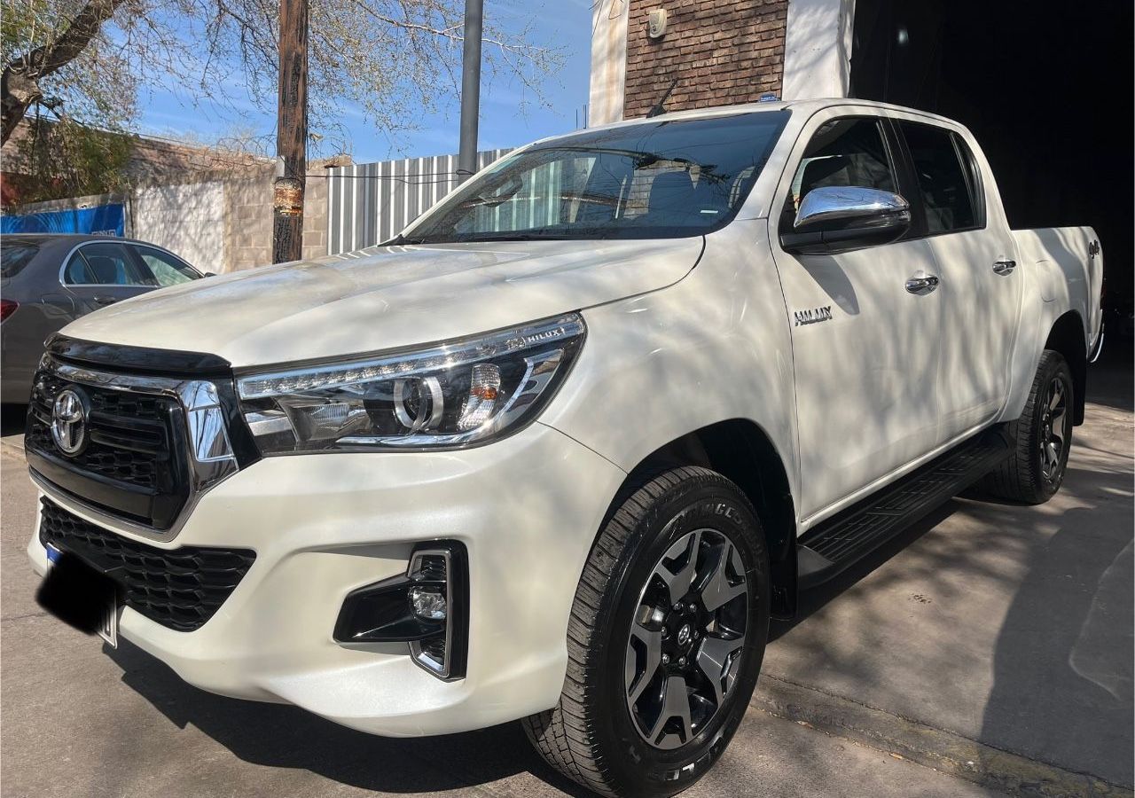 Toyota Hilux Usada Financiado en Mendoza, deRuedas