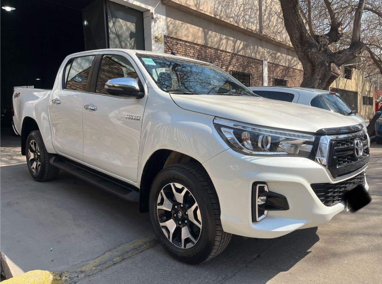 Toyota Hilux Usada Financiado en Mendoza, deRuedas