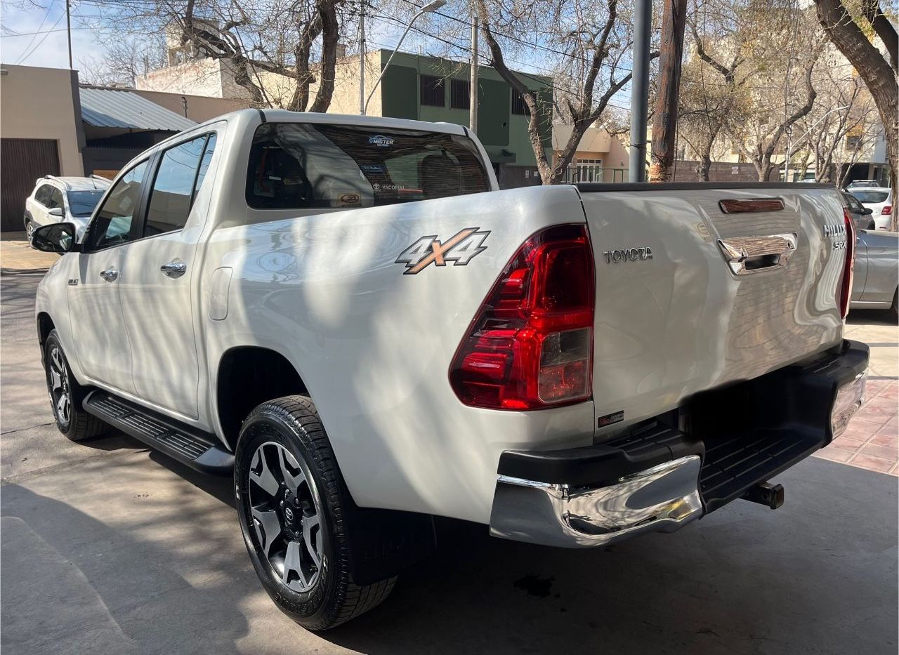 Toyota Hilux Usada Financiado en Mendoza, deRuedas