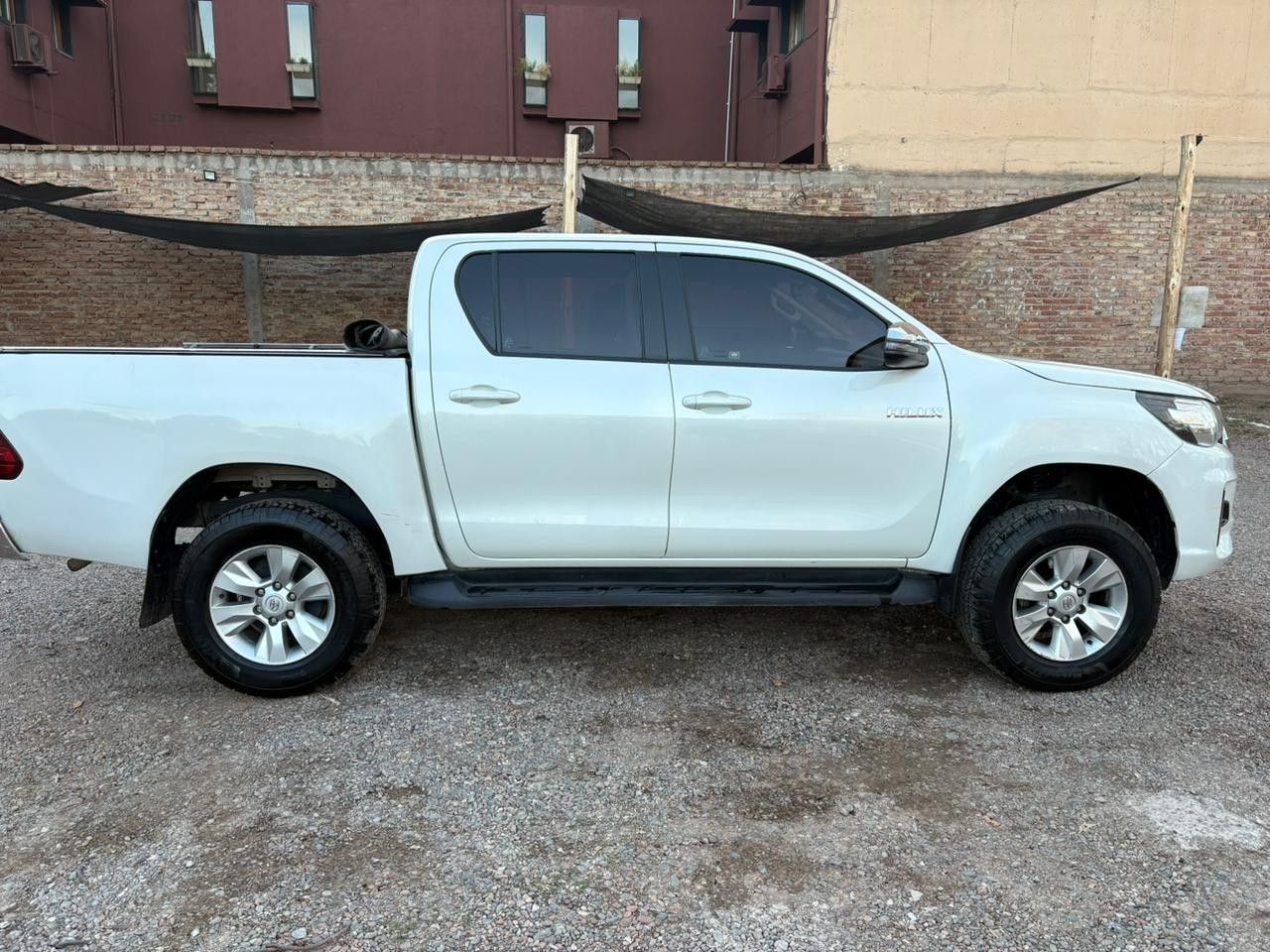 Toyota Hilux Usada en Mendoza, deRuedas