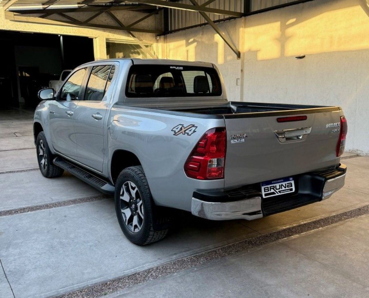 Toyota Hilux Usada Financiado en Mendoza, deRuedas