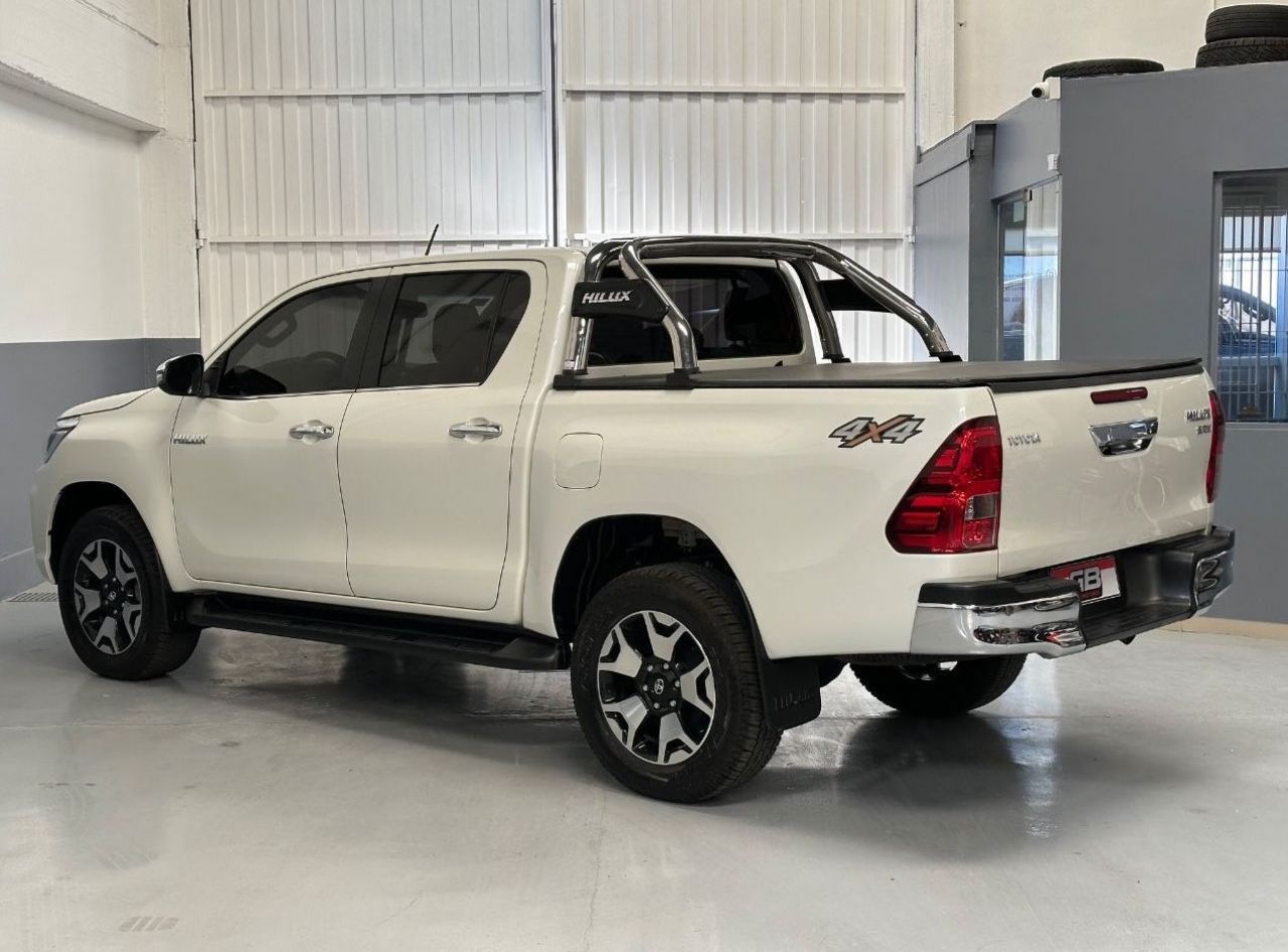 Toyota Hilux Usada Financiado en Mendoza, deRuedas