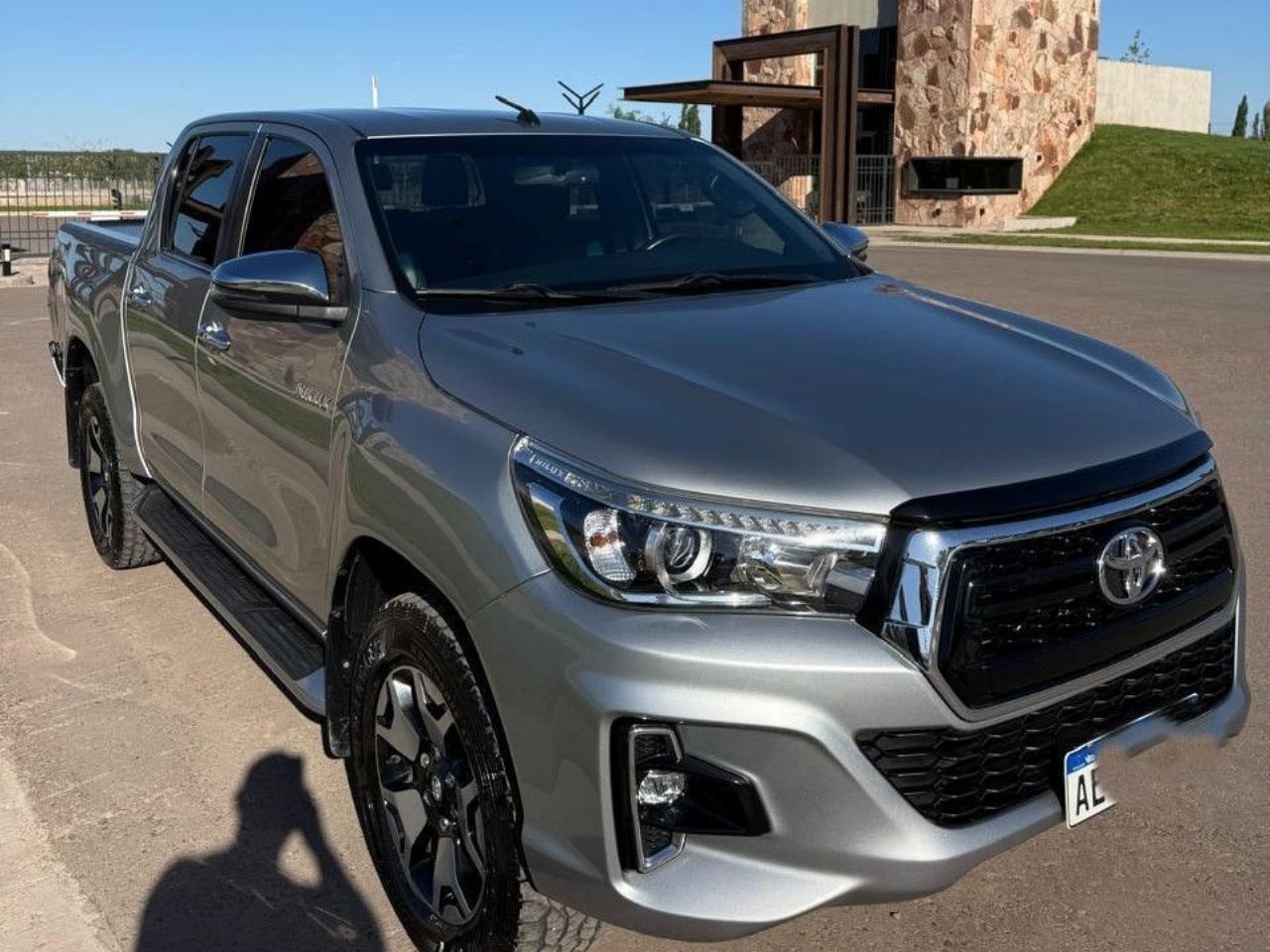 Toyota Hilux Usada en Mendoza, deRuedas