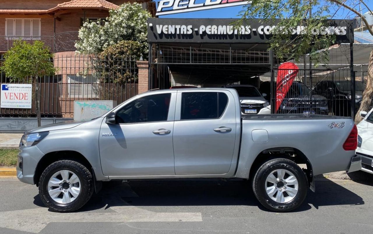Toyota Hilux Usada Financiado en San Juan, deRuedas