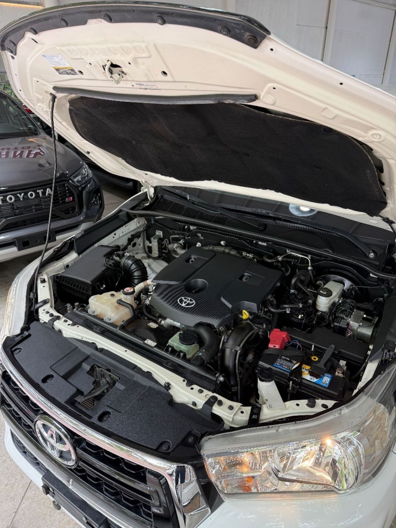 Toyota Hilux Usada Financiado en Mendoza, deRuedas