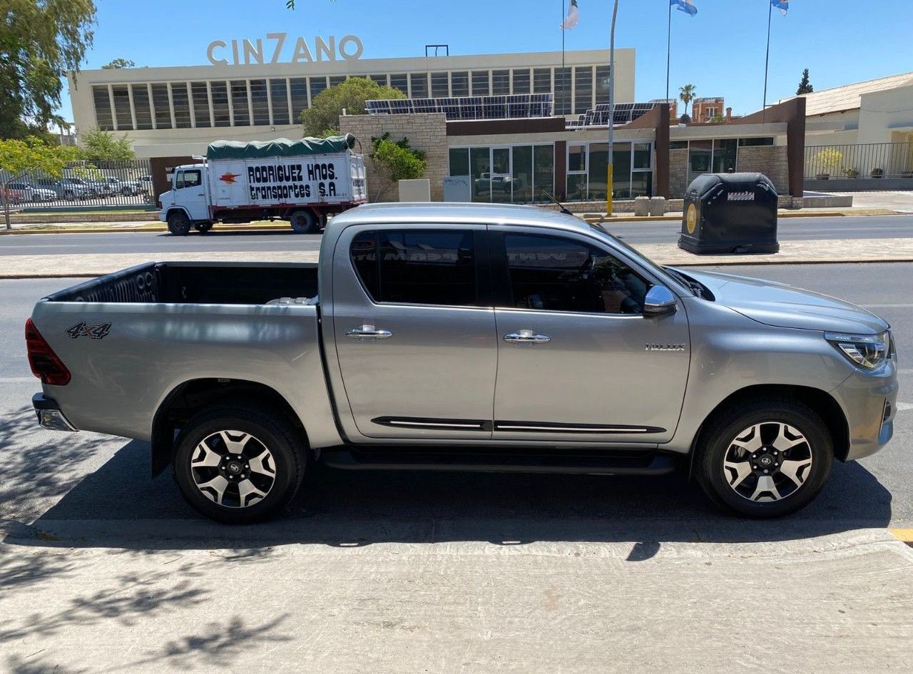 Toyota Hilux Usada Financiado en San Juan, deRuedas