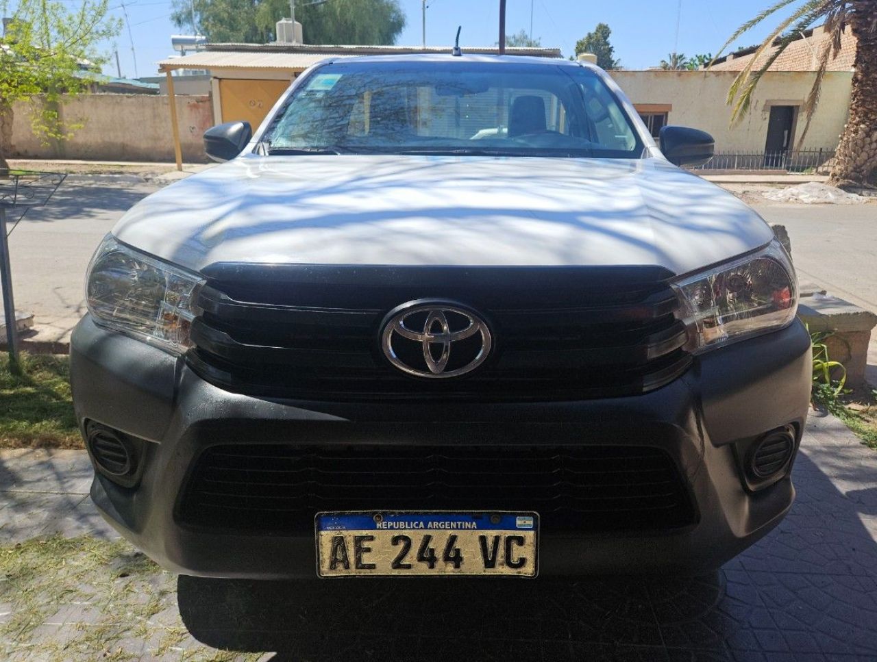 Toyota Hilux Usada en Mendoza, deRuedas