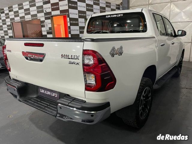 Toyota Hilux Usada en San Juan, deRuedas