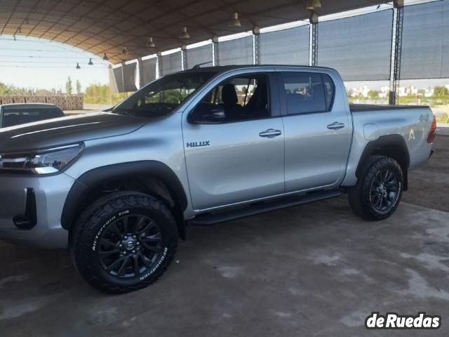 Toyota Hilux Usada en San Juan, deRuedas