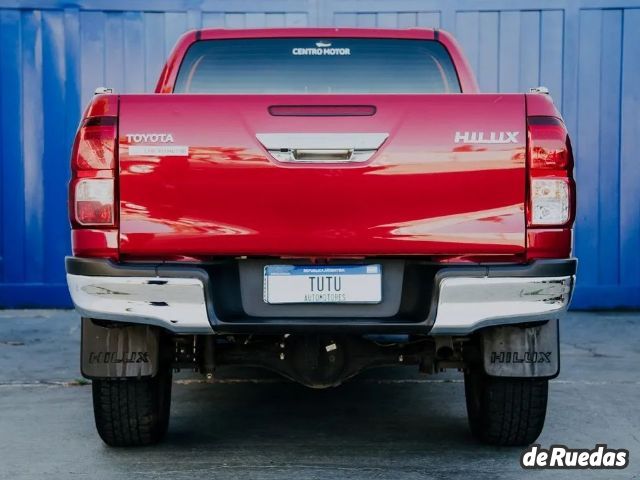 Toyota Hilux Usada en Córdoba, deRuedas
