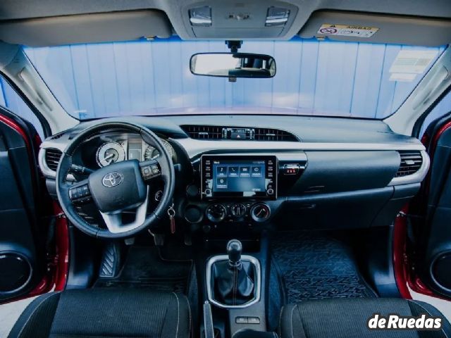 Toyota Hilux Usada en Córdoba, deRuedas