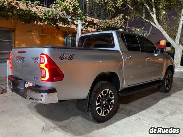 Toyota Hilux Usada en San Juan, deRuedas